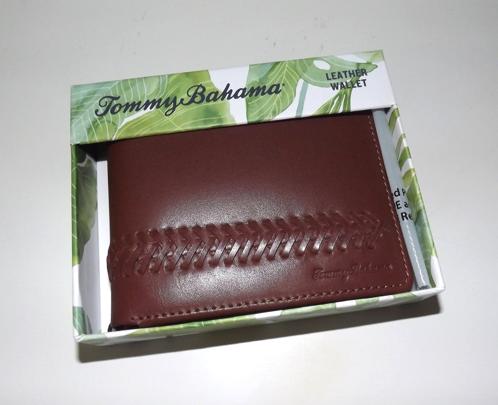 Tommy Bahama Men's Leather Bifold Passcase Wallet Tan