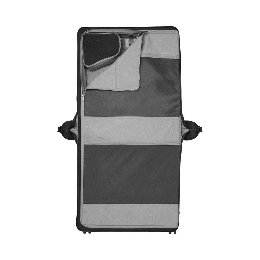 Swiss Victorinox Werks Traveler 6.0 Deluxe 8 Wheel Garment Bag Black